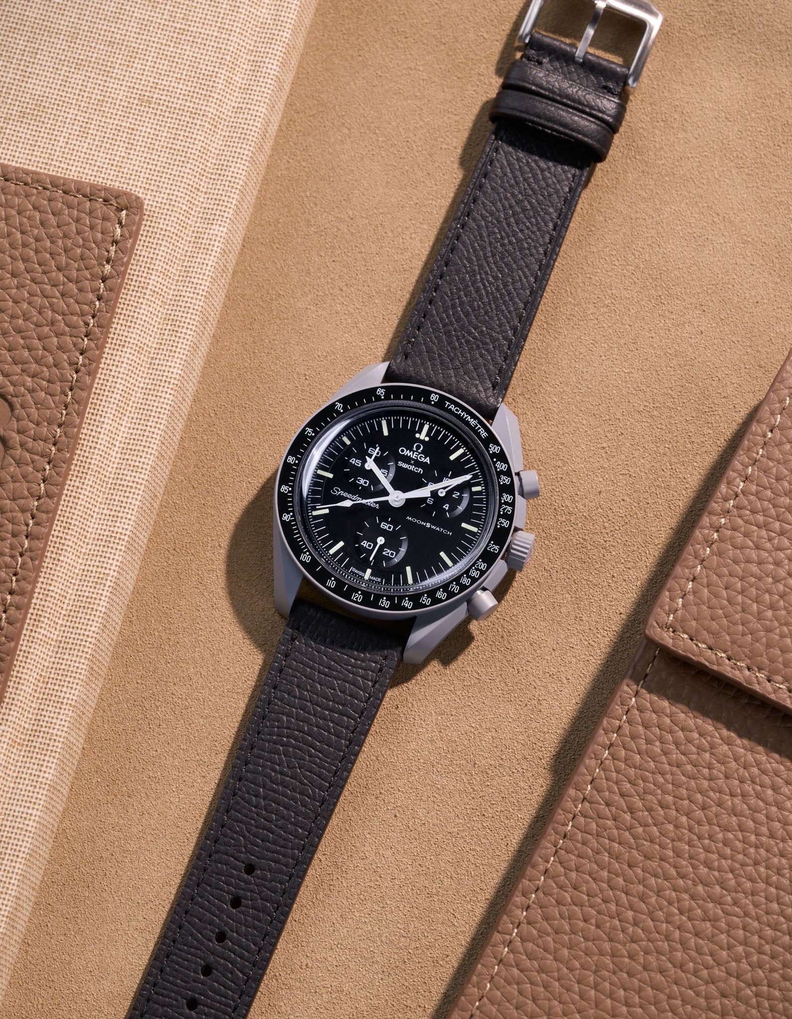 Mission to the moon (leather bracelet)